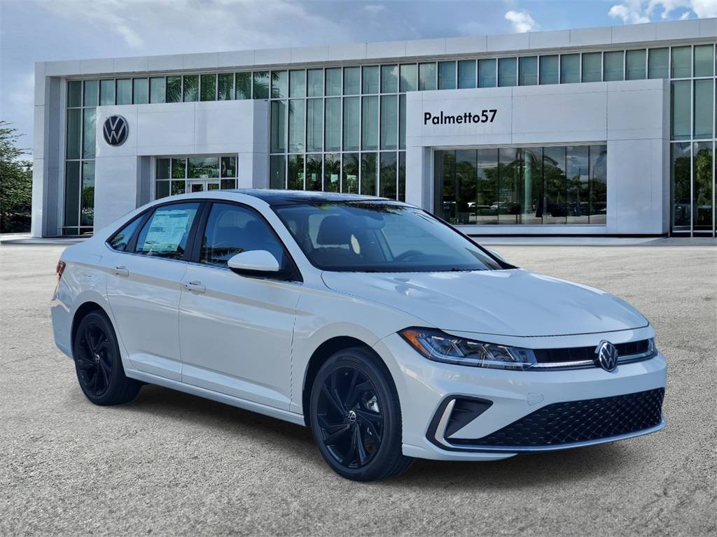 2025 Volkswagen Jetta SE — Sedan — 5,243 mi — Miami Gardens, FL