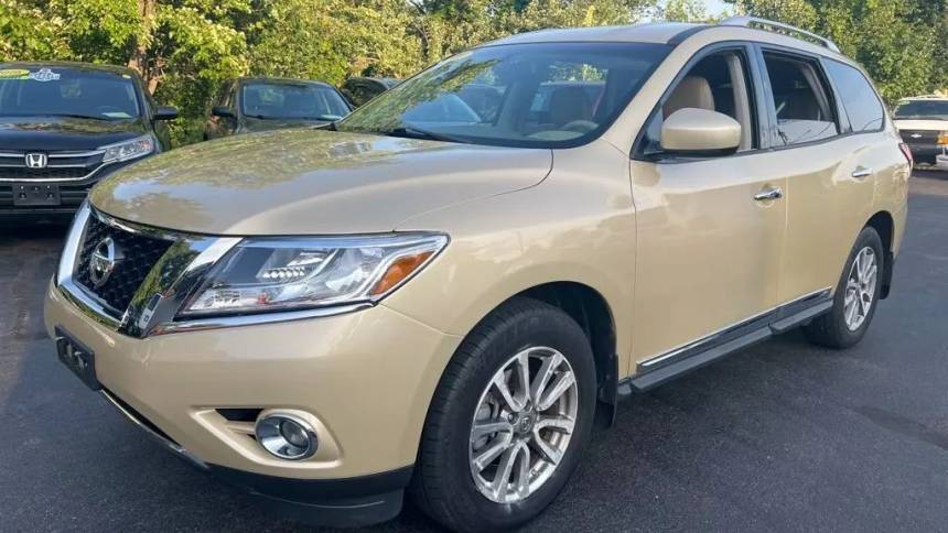 2013 Nissan Pathfinder SL — SUV — 72,818 mi — North Reading, MA