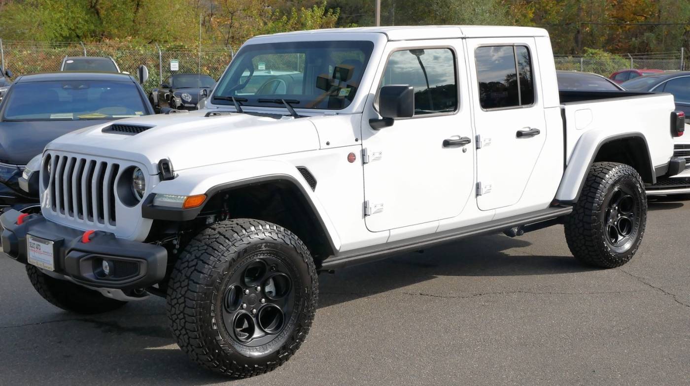 2023 Jeep Gladiator Mojave — Pickup Truck — 8,761 mi — Alexandria, VA