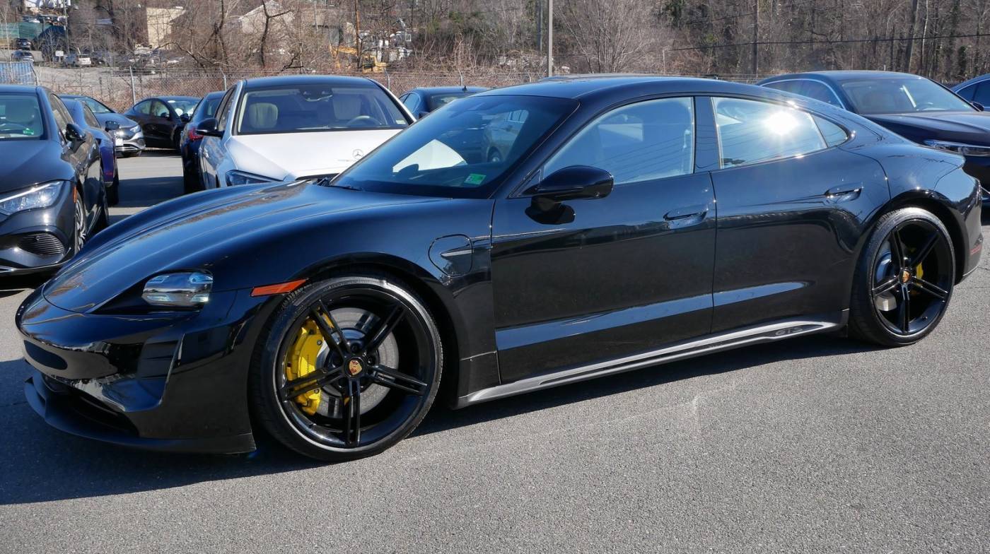 2022 Porsche Taycan GTS — Sedan — 10,998 mi — Alexandria, VA