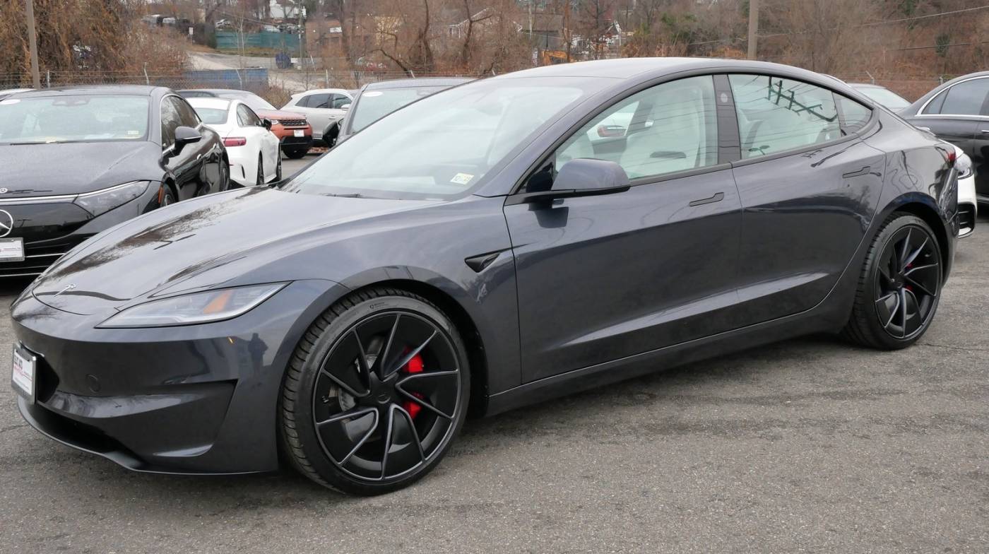 2024 Tesla Model 3 Performance — Sedan — 2,928 mi — Alexandria, VA