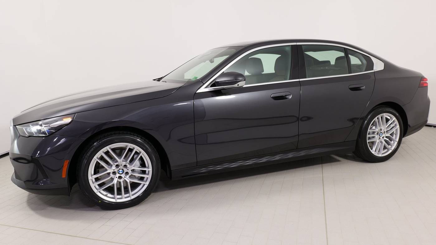 2024 BMW 5 Series 530i — Sedan — 16,898 mi — Alexandria, VA
