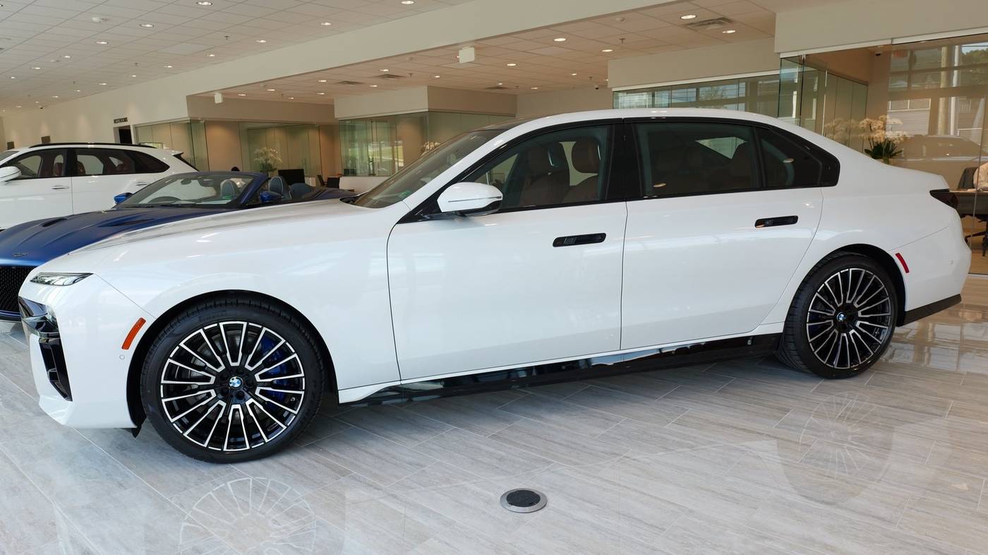 2024 BMW i7 xDrive60 — Sedan — 1,208 mi — Alexandria, VA