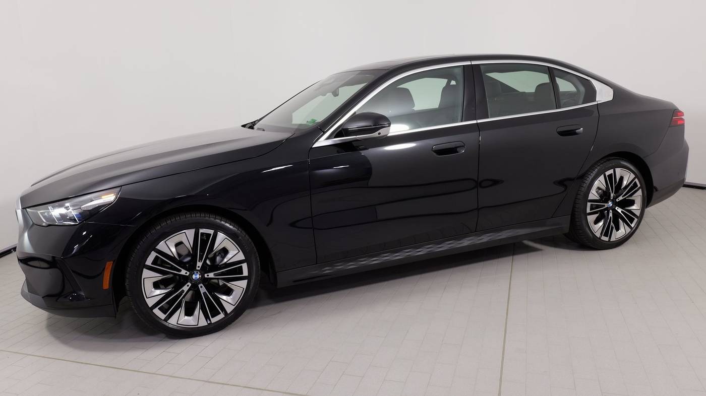 2025 BMW 5 Series 530i — Sedan — 7,620 mi — Alexandria, VA