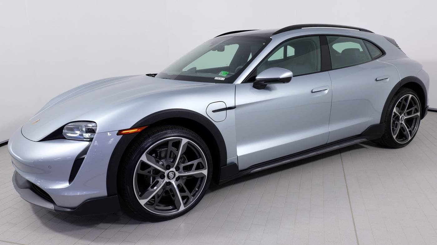 2022 Porsche Taycan 4S — Wagon — 20,185 mi — Alexandria, VA