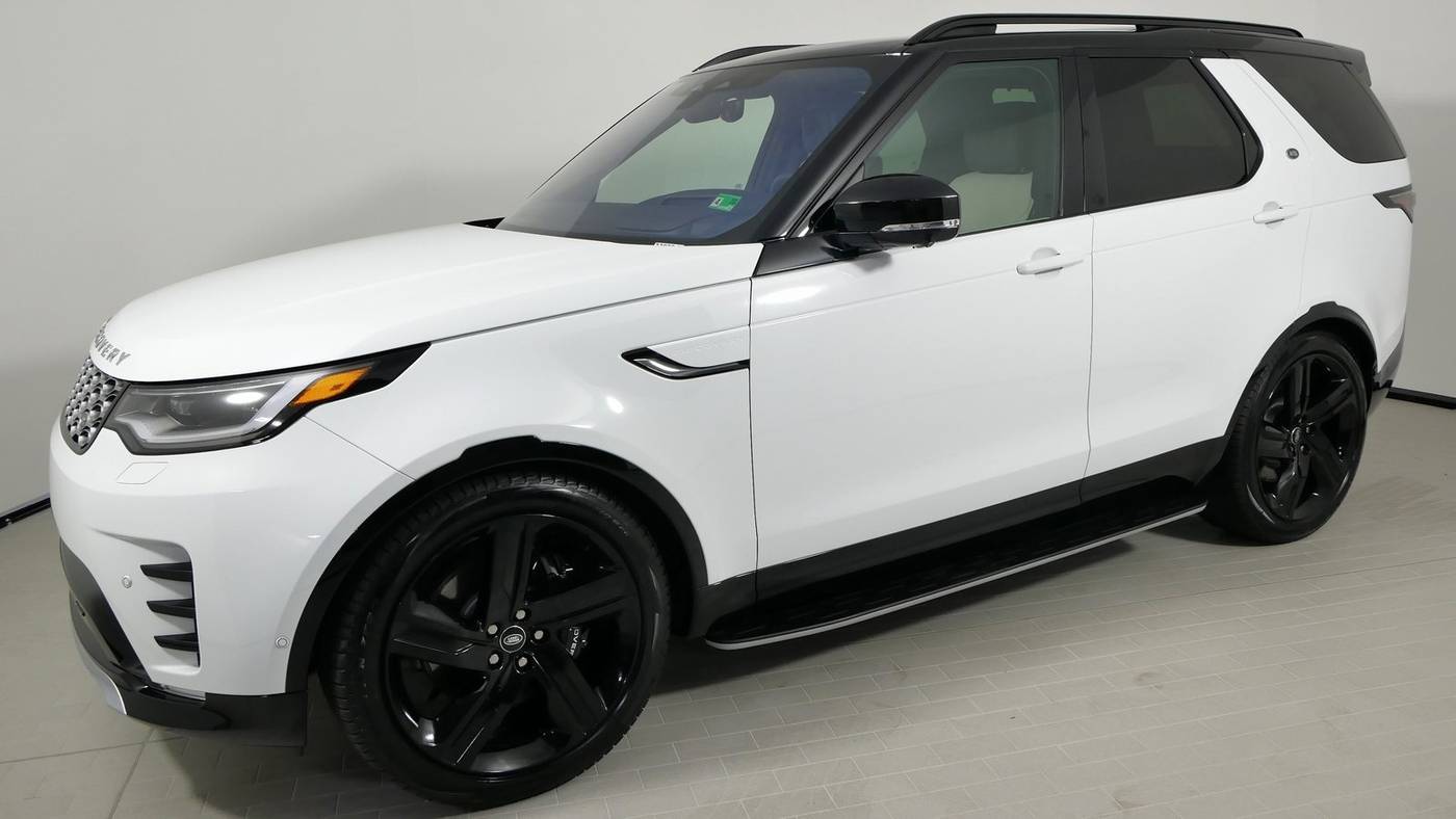 2023 Land Rover Discovery Metropolitan Edition — SUV — 18,647 mi — Alexandria, VA
