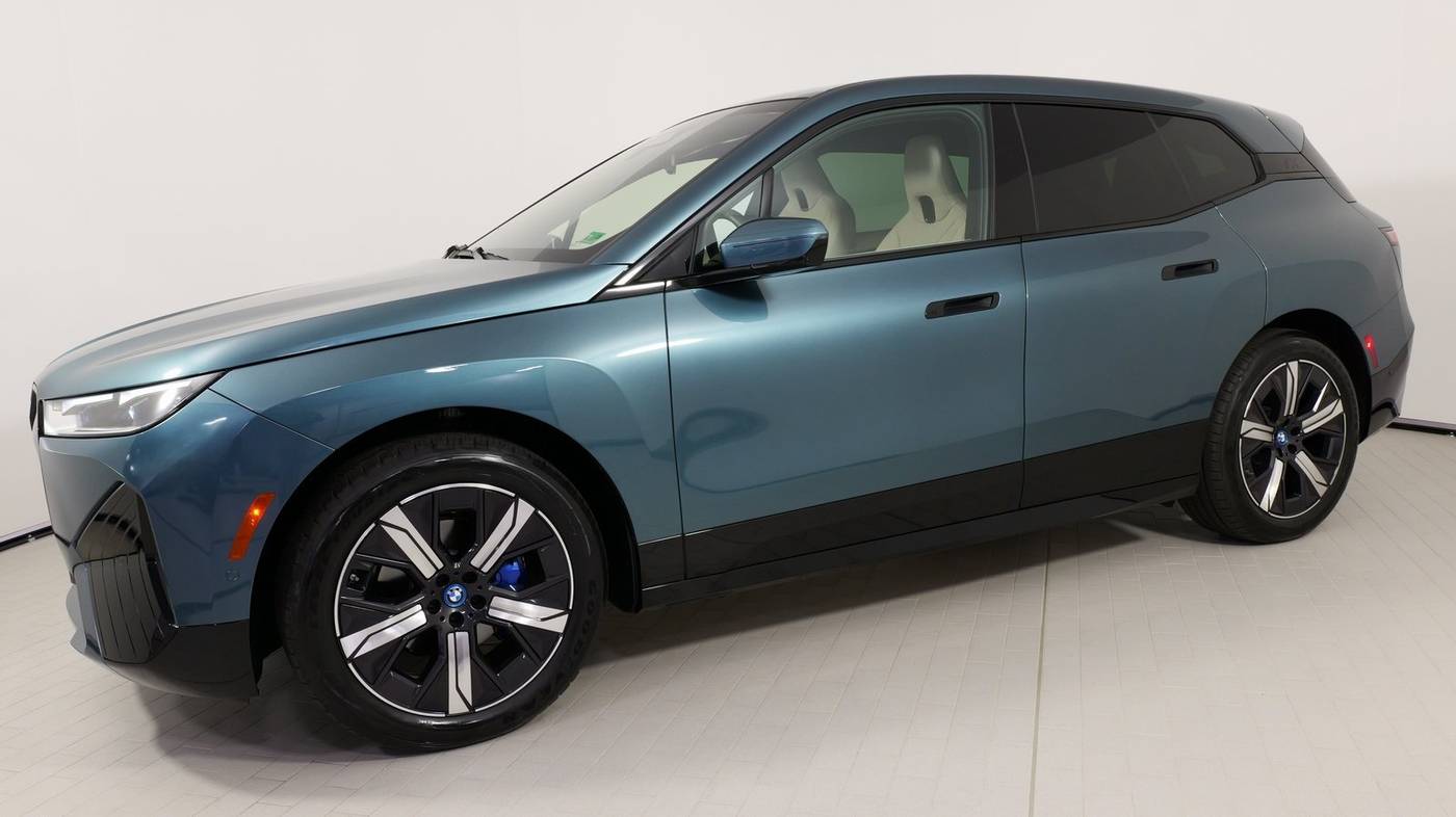 2025 BMW iX xDrive50 — SUV — 4,596 mi — Alexandria, VA
