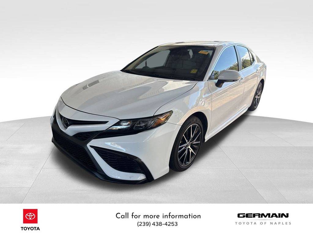 2023 Toyota Camry SE — Sedan — 13,368 mi — Naples, FL