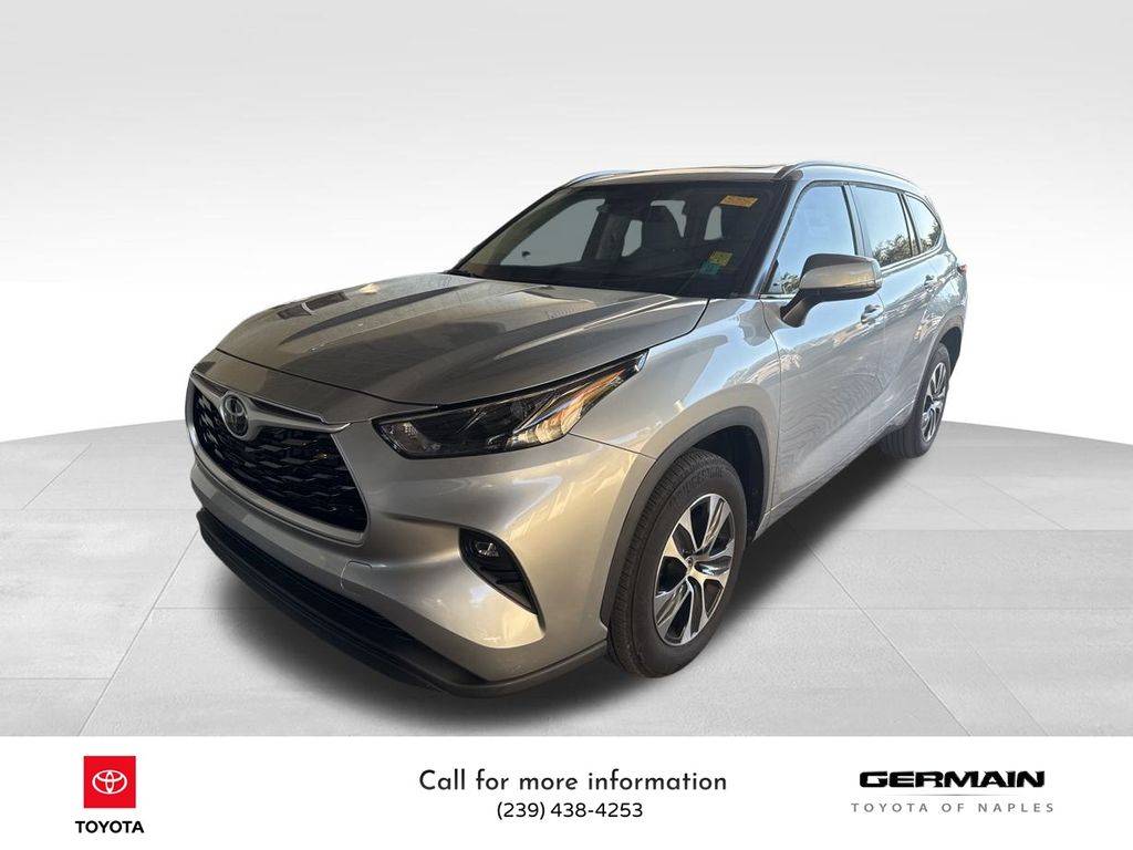 2023 Toyota Highlander XLE — SUV — 21,044 mi — Naples, FL