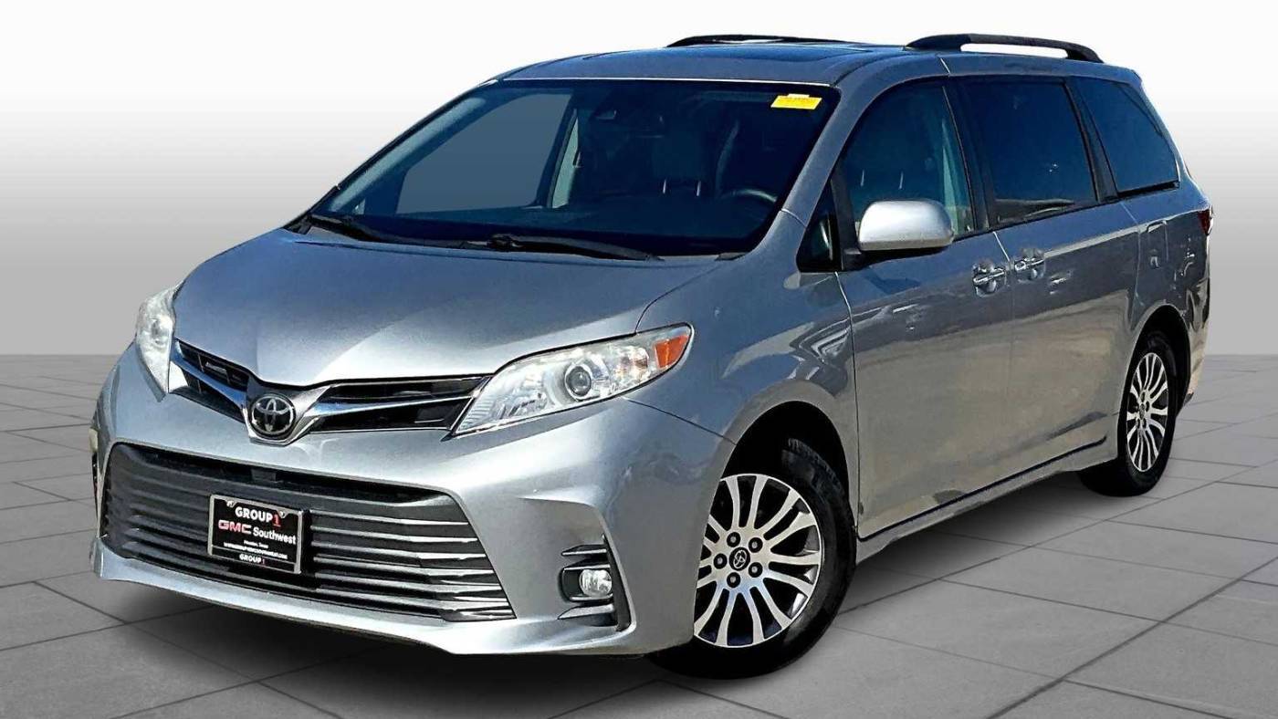 2018 Toyota Sienna XLE — Minivan — 97,691 mi — Houston, TX