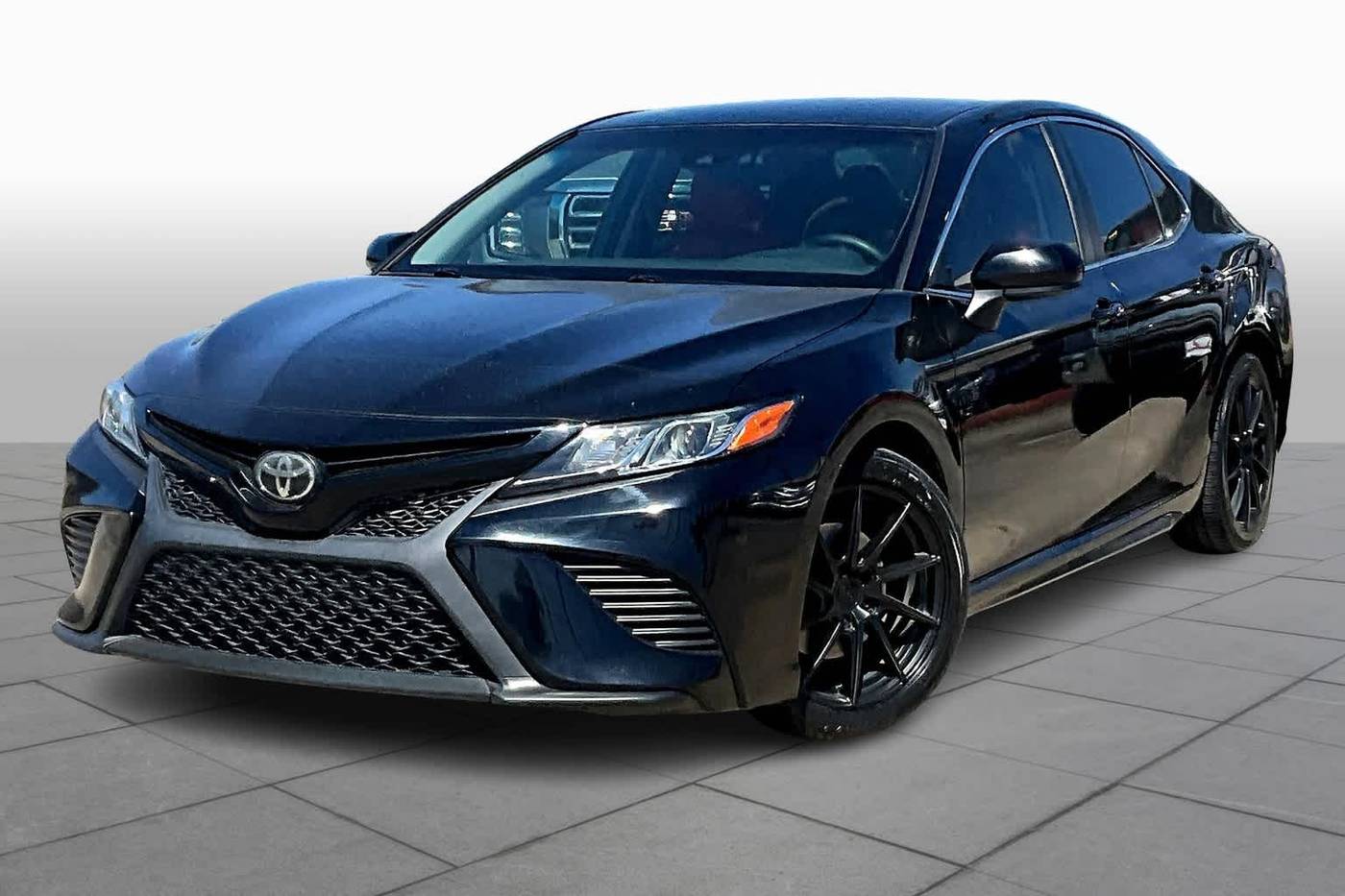 2018 Toyota Camry SE — Sedan — 82,998 mi — Houston, TX