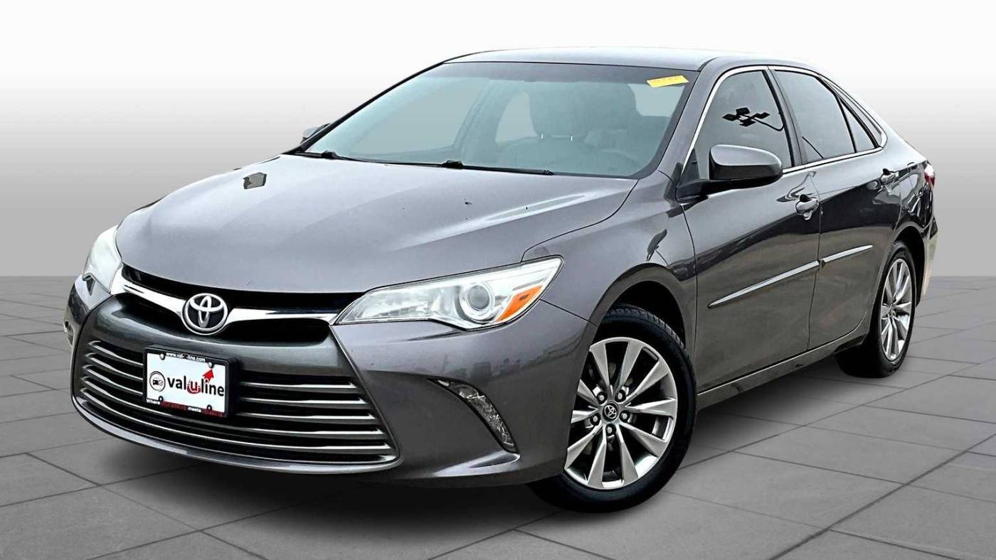 2017 Toyota Camry LE — Sedan — 85,001 mi — Houston, TX