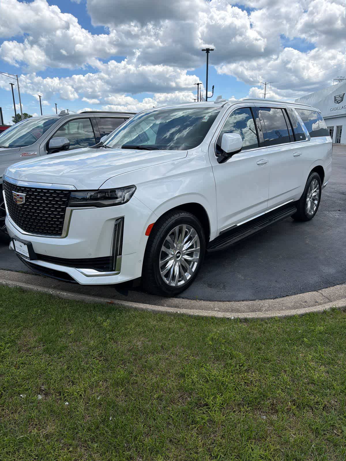 2022 Cadillac Escalade Premium Luxury