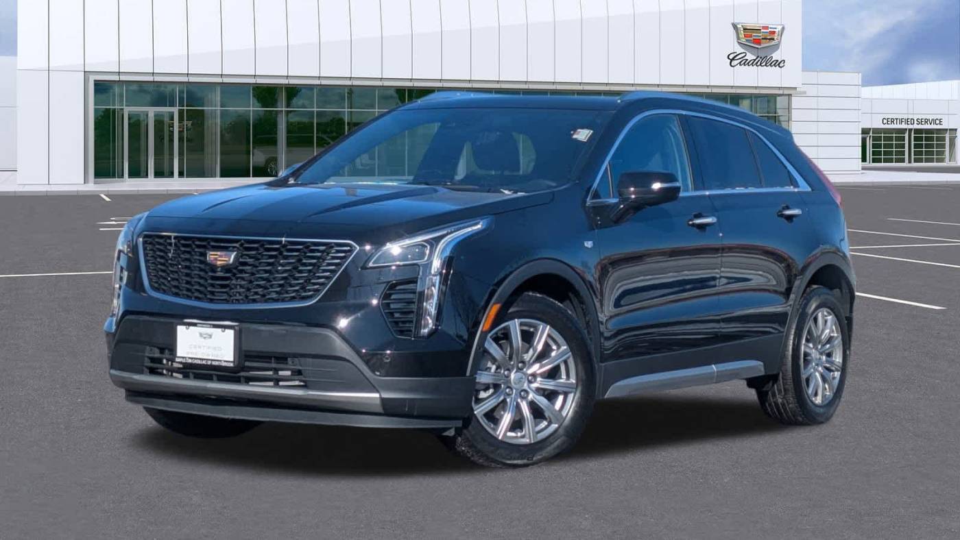 2022 Cadillac XT4 Premium Luxury — SUV — 33,678 mi — Northbrook, IL