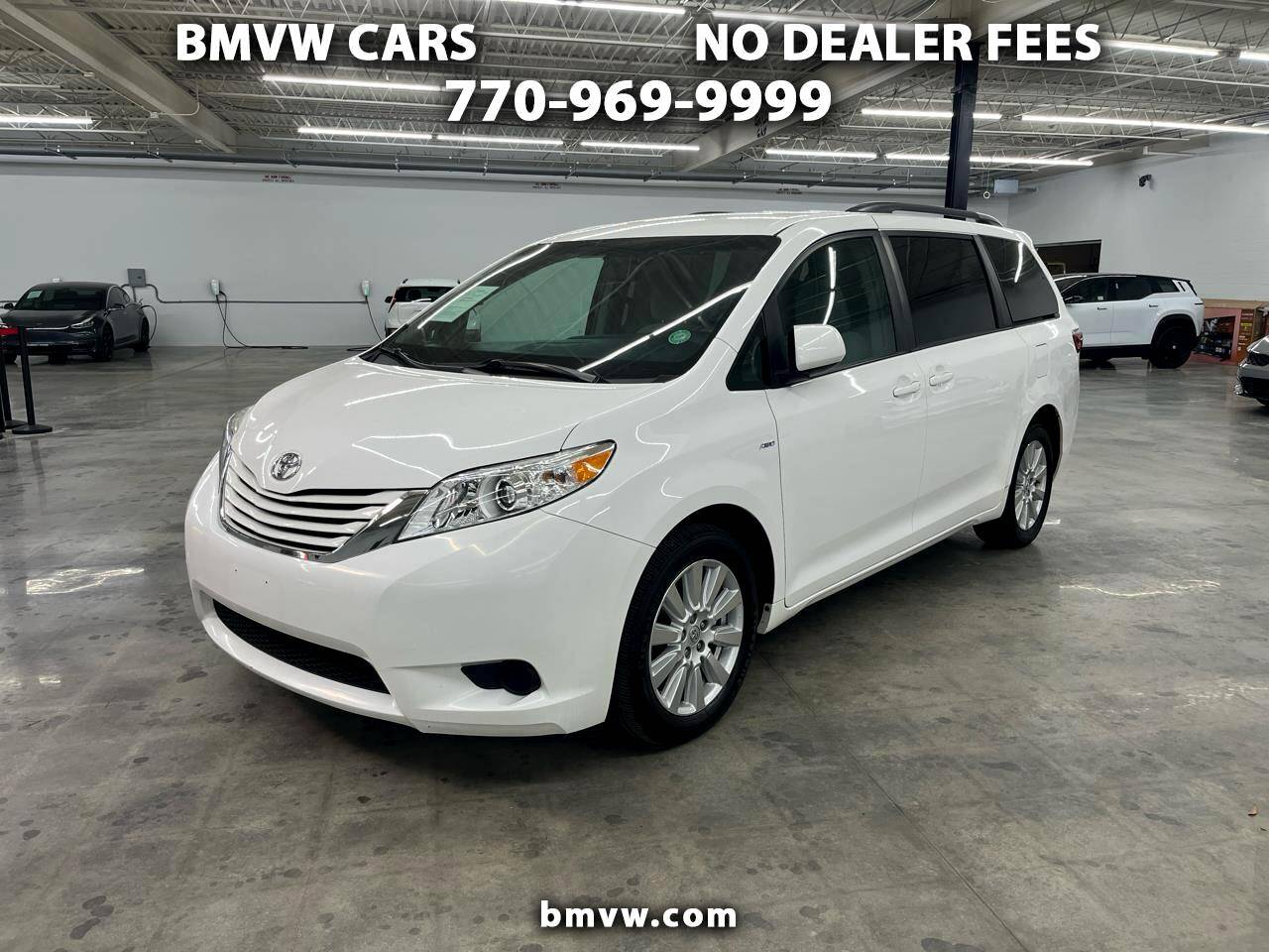 2017 Toyota Sienna LE — Minivan — 67,591 mi — Union City, GA