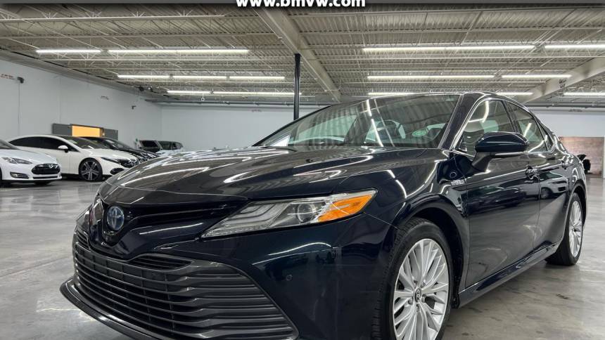 2019 Toyota Camry Hybrid LE — Sedan — 137,146 mi — Union City, GA