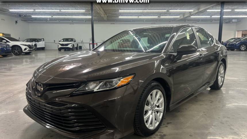 2018 Toyota Camry LE — Sedan — 76,358 mi — Union City, GA