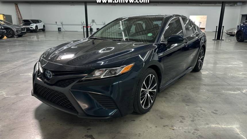 2018 Toyota Camry Hybrid LE — Sedan — 77,640 mi — Union City, GA