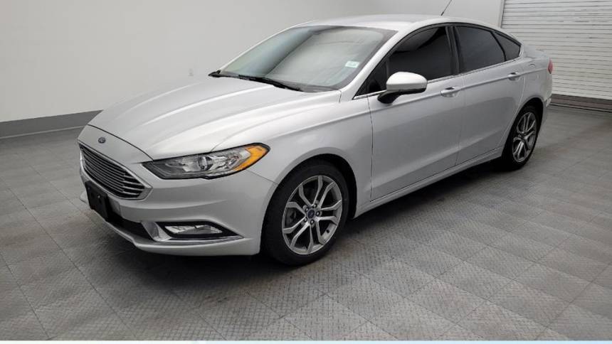 2017 Ford Fusion SE — Sedan — 54,240 mi — Glendale, AZ
