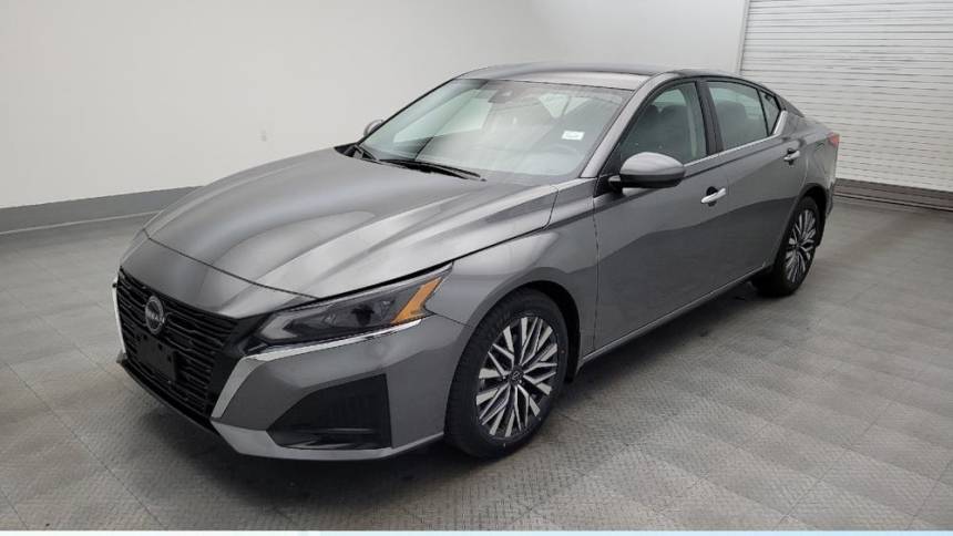 2023 Nissan Altima SV — Sedan — 31,789 mi — Mesa, AZ