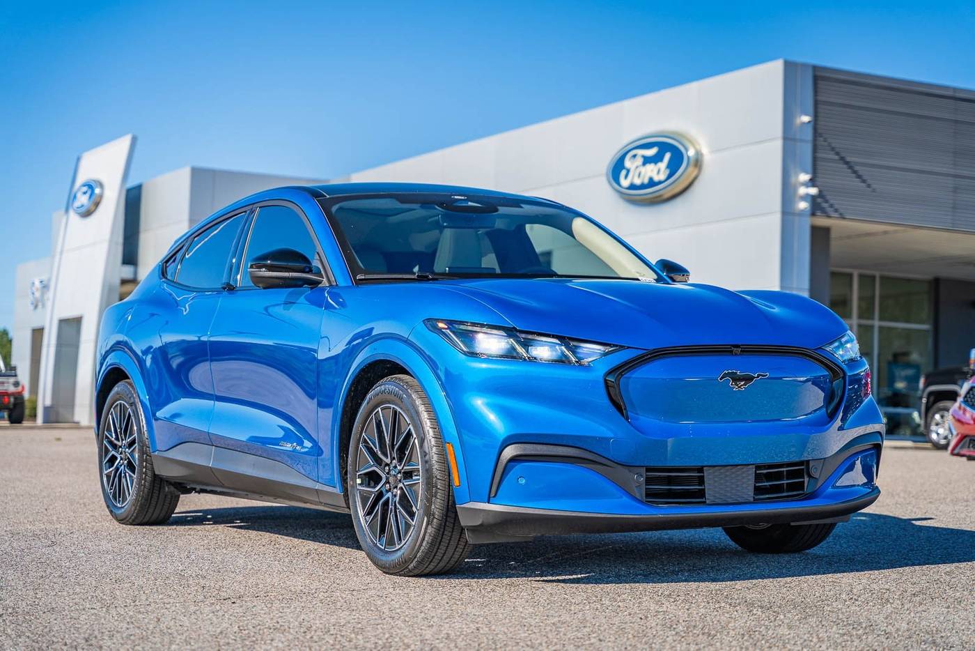 2025 Ford Mustang Mach-E Premium