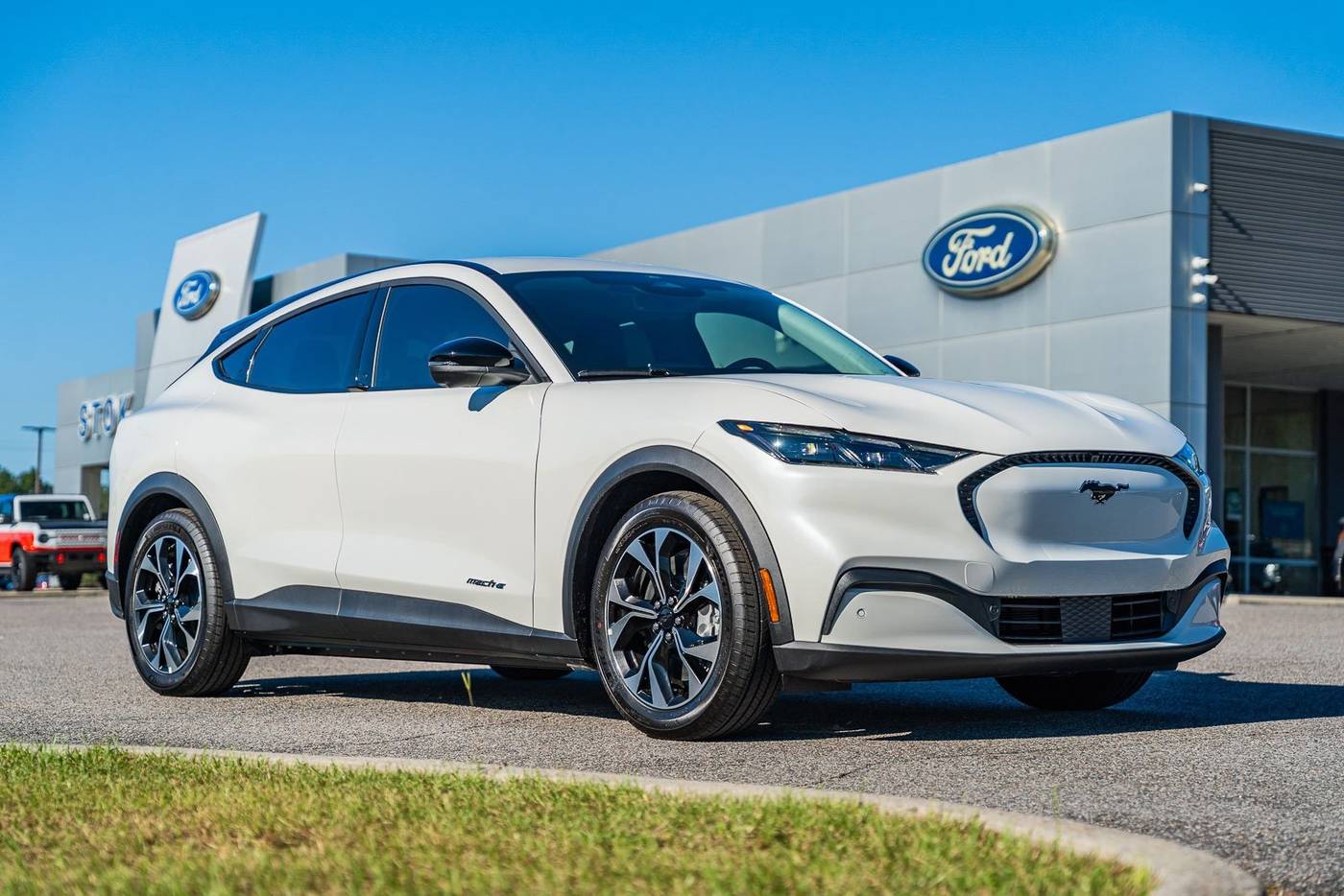 2025 Ford Mustang Mach-E Select