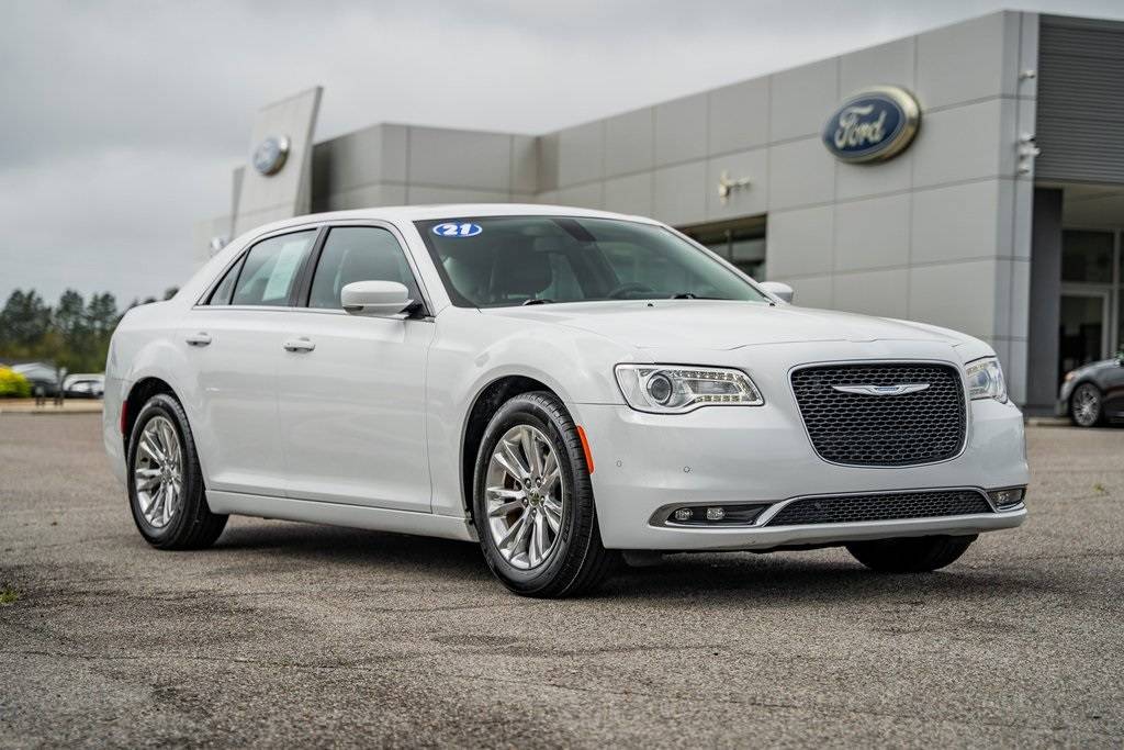 2021 Chrysler 300 Touring L — Sedan — 17,726 mi — Graniteville, SC