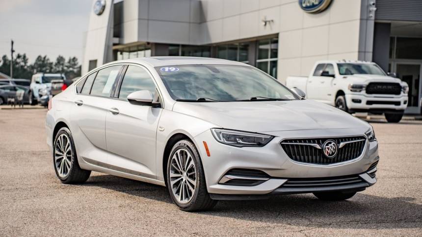 2019 Buick Regal Sportback Preferred — Hatchback — 108,530 mi — Graniteville, SC