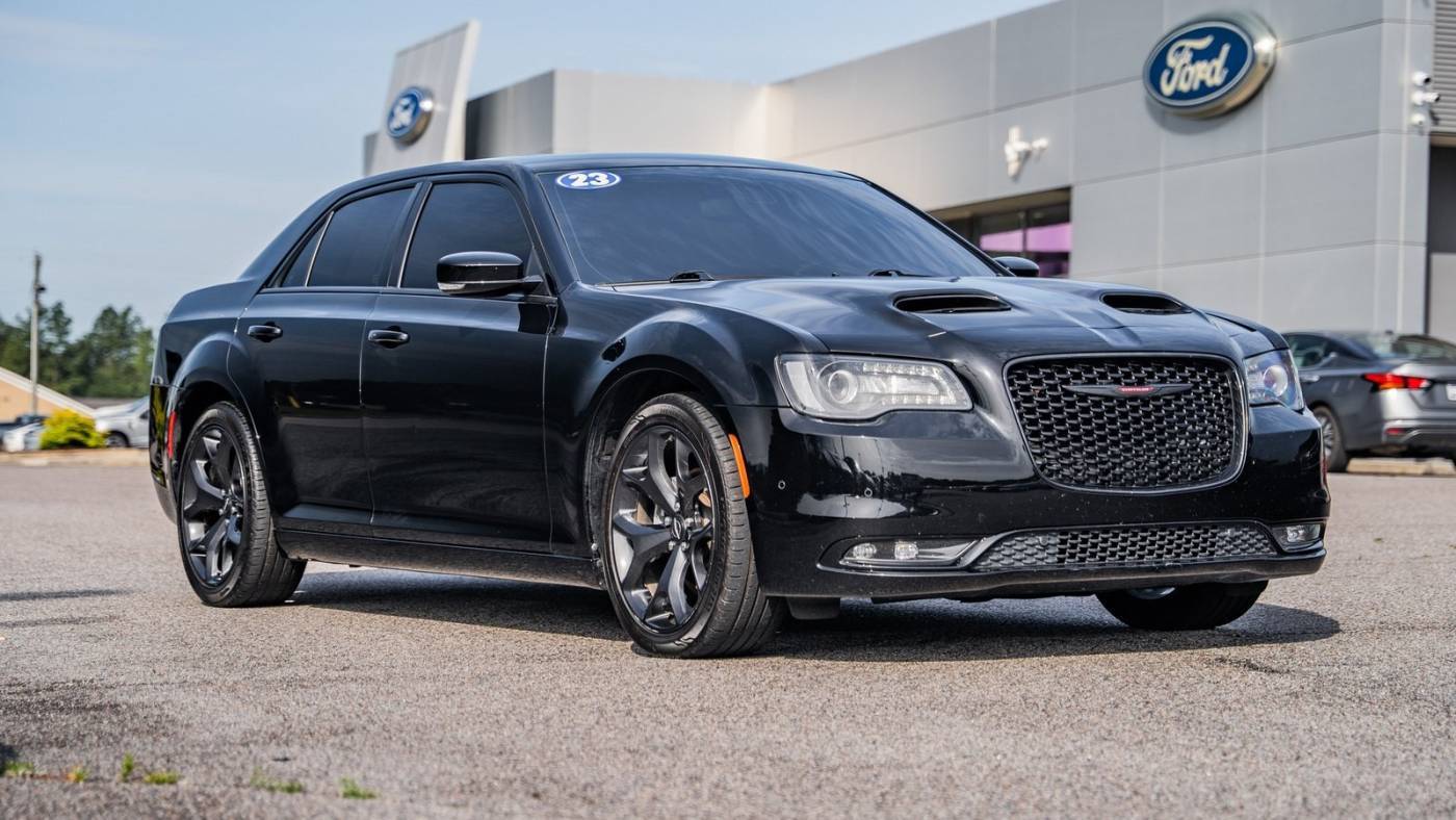 2023 Chrysler 300 S V6
