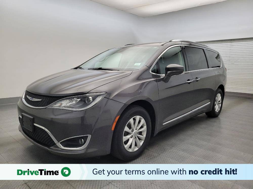 2019 Chrysler Pacifica Touring L — Minivan — 141,632 mi — Phoenix, AZ