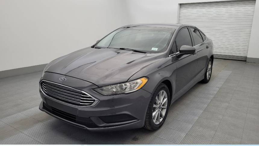 2017 Ford Fusion SE — Sedan — 99,411 mi — Tampa, FL