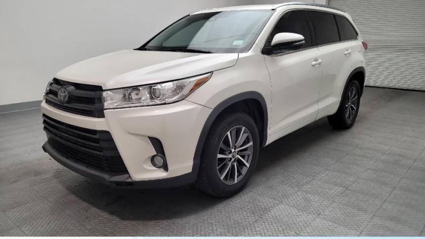 2018 Toyota Highlander XLE — SUV — 102,617 mi — Downey, CA