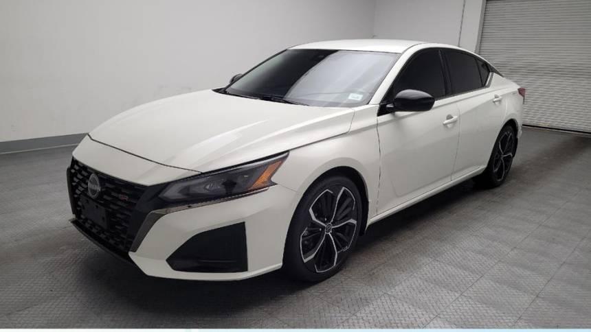2023 Nissan Altima SR — Sedan — 17,566 mi — Riverside, CA