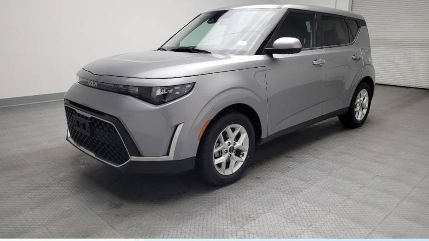 2023 Kia Soul LX — Hatchback — 29,530 mi — Riverside, CA