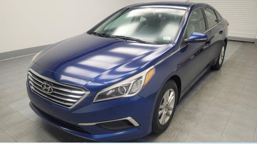 2017 Hyundai Sonata SE — Sedan — 87,240 mi — Indianapolis, IN