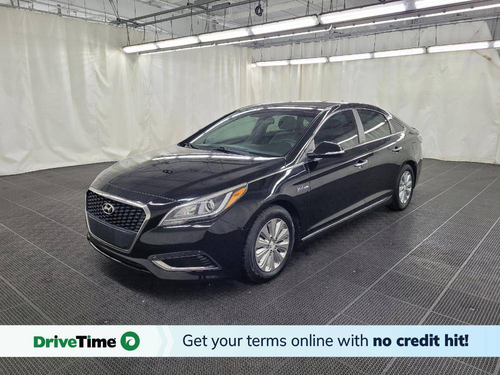 2017 Hyundai Sonata Hybrid SE — Sedan — 89,399 mi — Indianapolis, IN