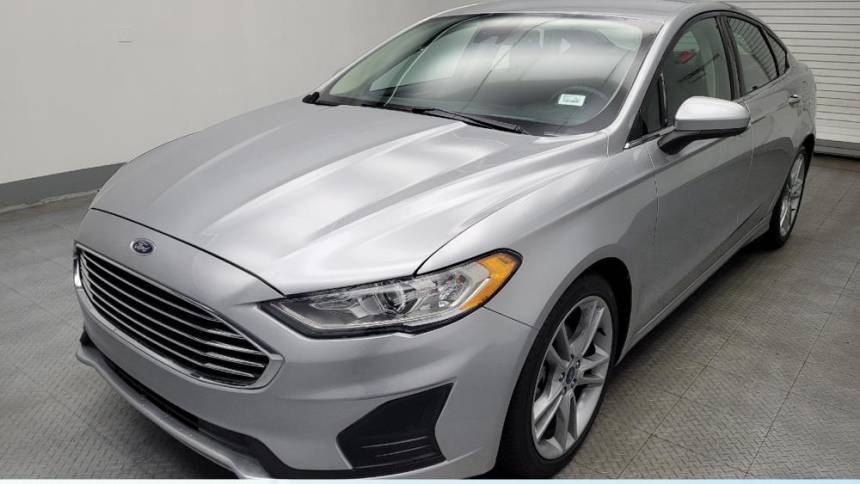 2020 Ford Fusion SE — Sedan — 100,868 mi — Louisville, KY