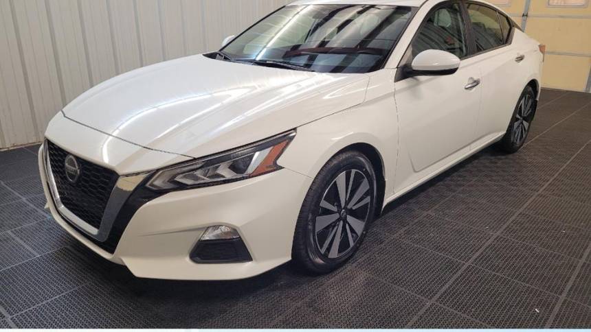 2022 Nissan Altima SV — Sedan — 83,207 mi — Louisville, KY