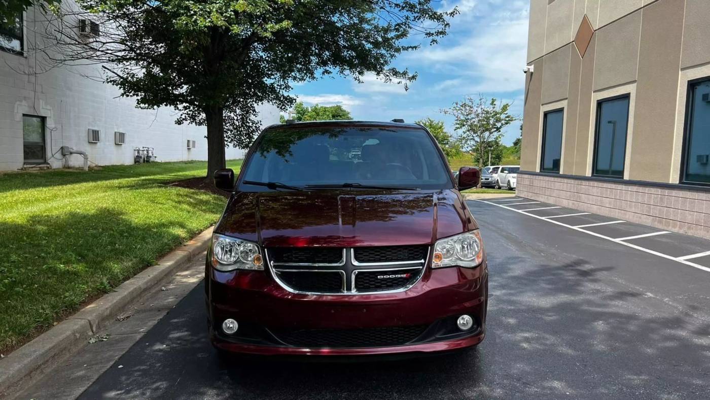 2017 Dodge Grand Caravan SXT — Minivan — 128,971 mi — Gaithersburg, MD