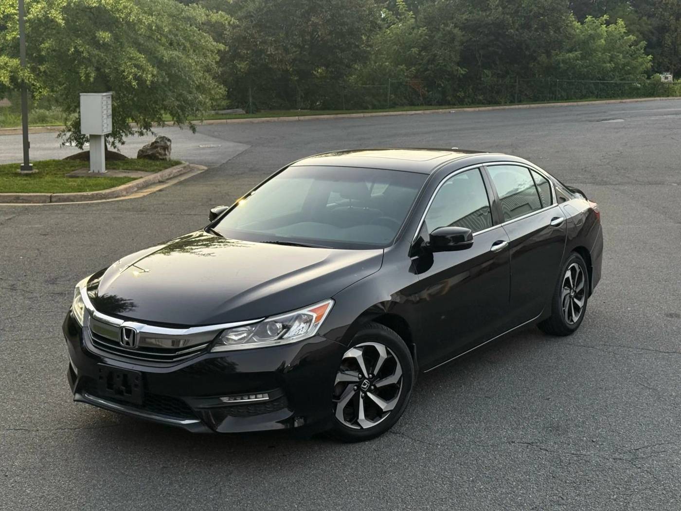2016 Honda Accord EX — Sedan — 135,124 mi — Gaithersburg, MD