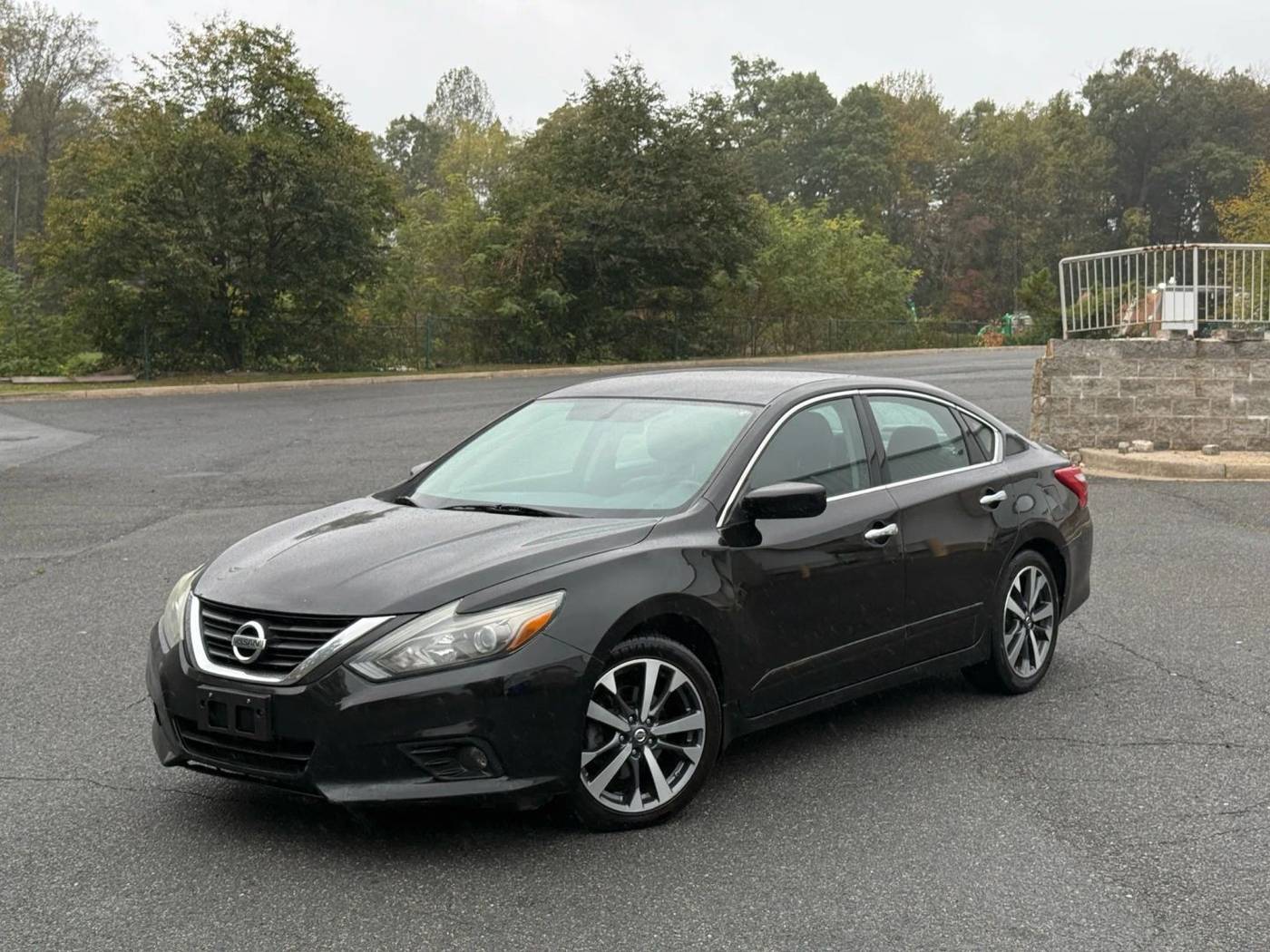 2016 Nissan Altima 2.5 SR — Sedan — 173,791 mi — Gaithersburg, MD
