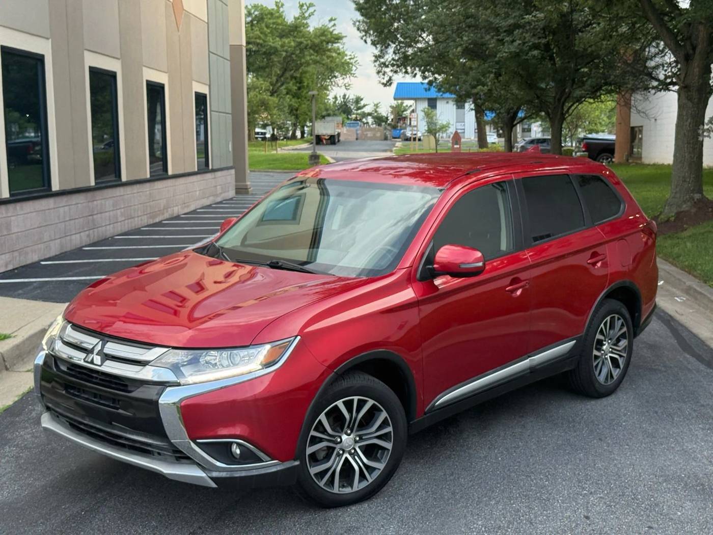2018 Mitsubishi Outlander SE — SUV — 98,625 mi — Gaithersburg, MD