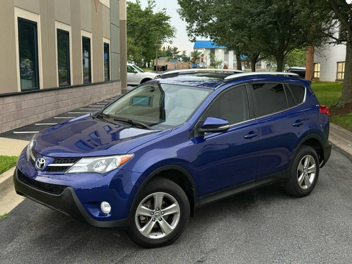 2015 Toyota RAV4 XLE — SUV — 118,436 mi — Gaithersburg, MD
