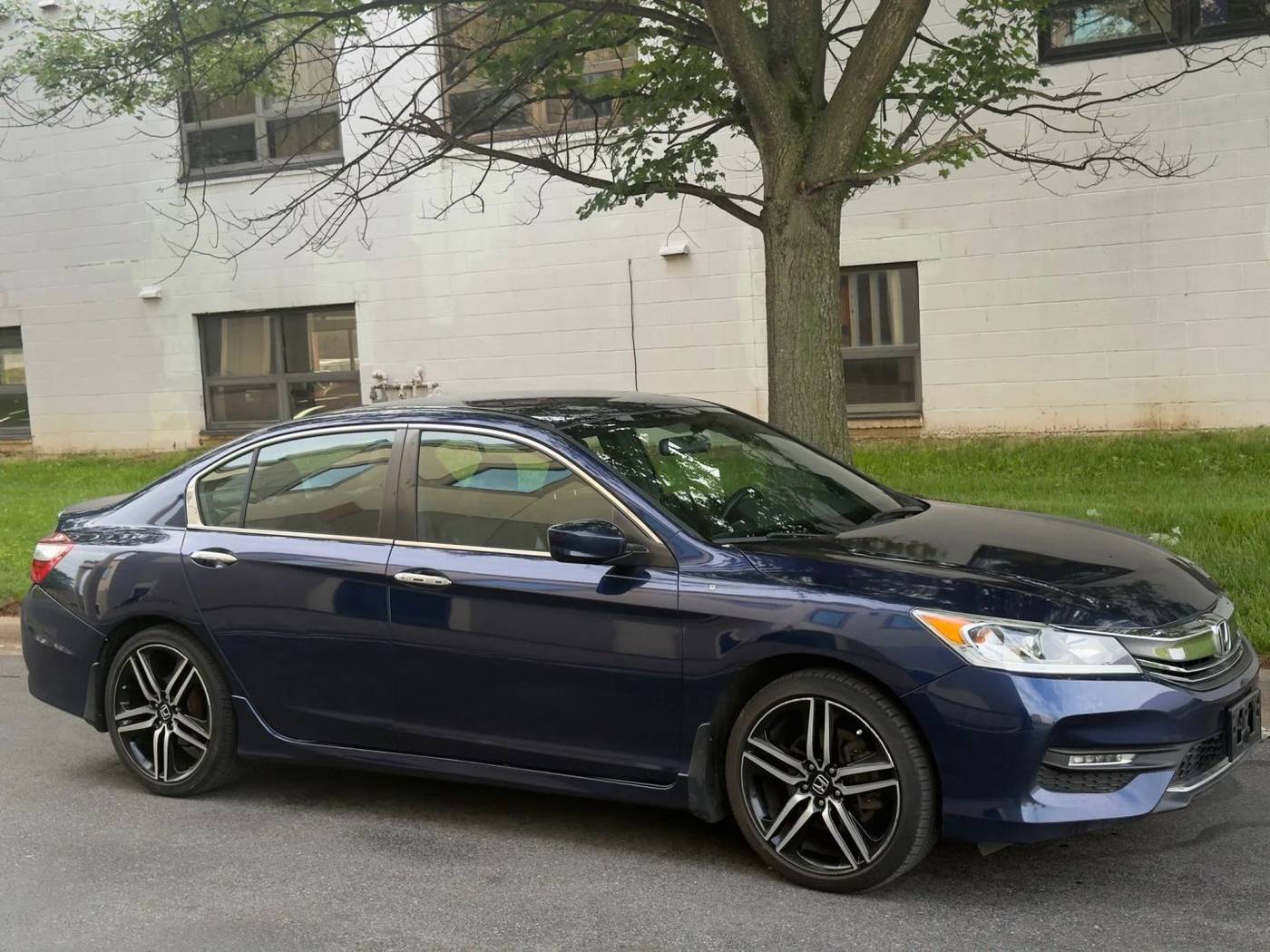 2016 Honda Accord Sport — Sedan — 110,690 mi — Gaithersburg, MD