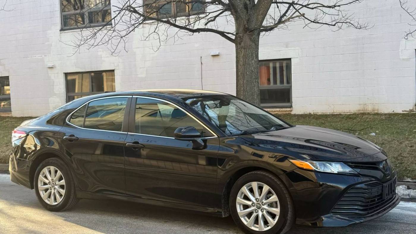2020 Toyota Camry LE — Sedan — 80,610 mi — Gaithersburg, MD