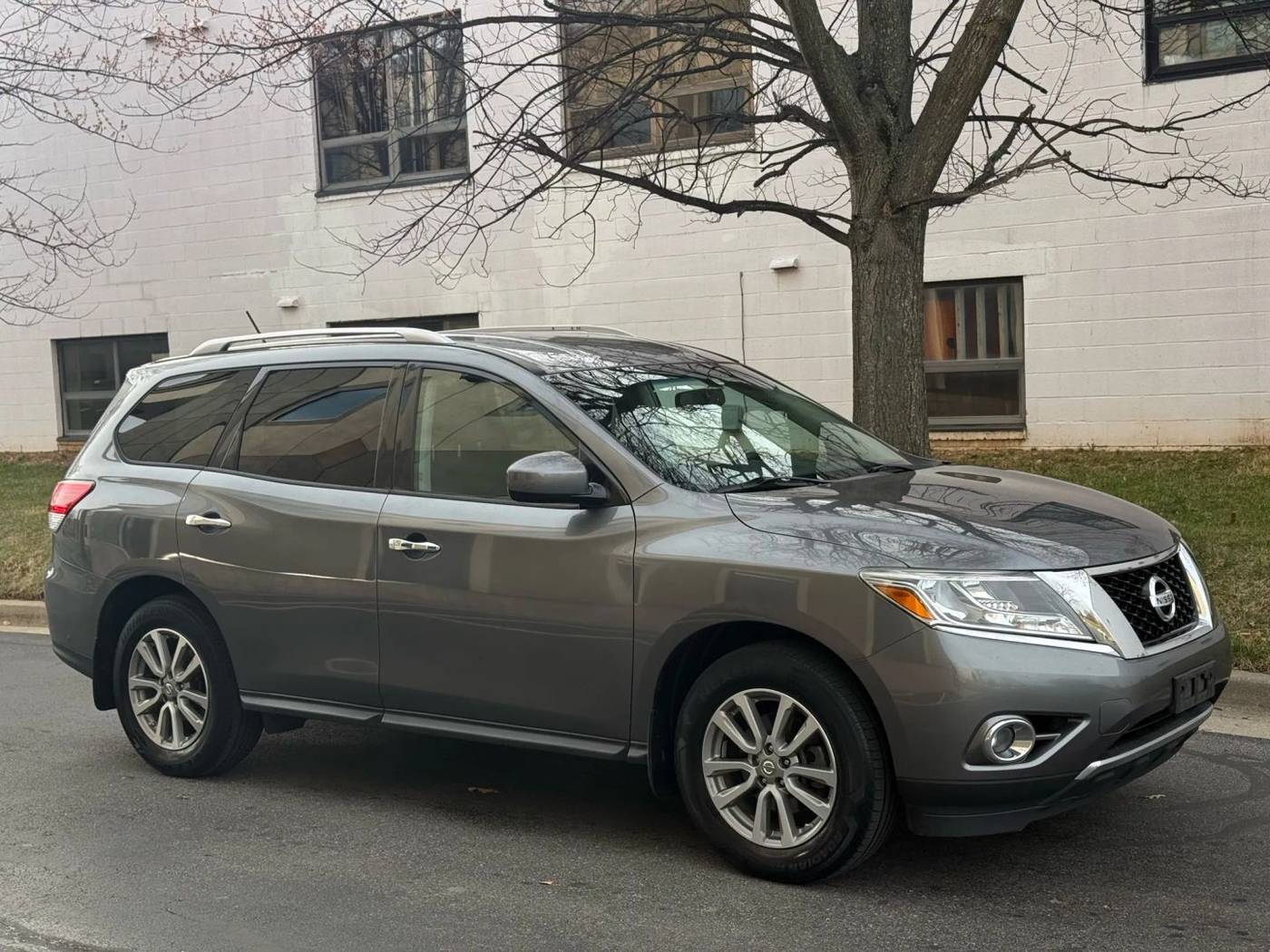 2016 Nissan Pathfinder SV — SUV — 110,474 mi — Gaithersburg, MD