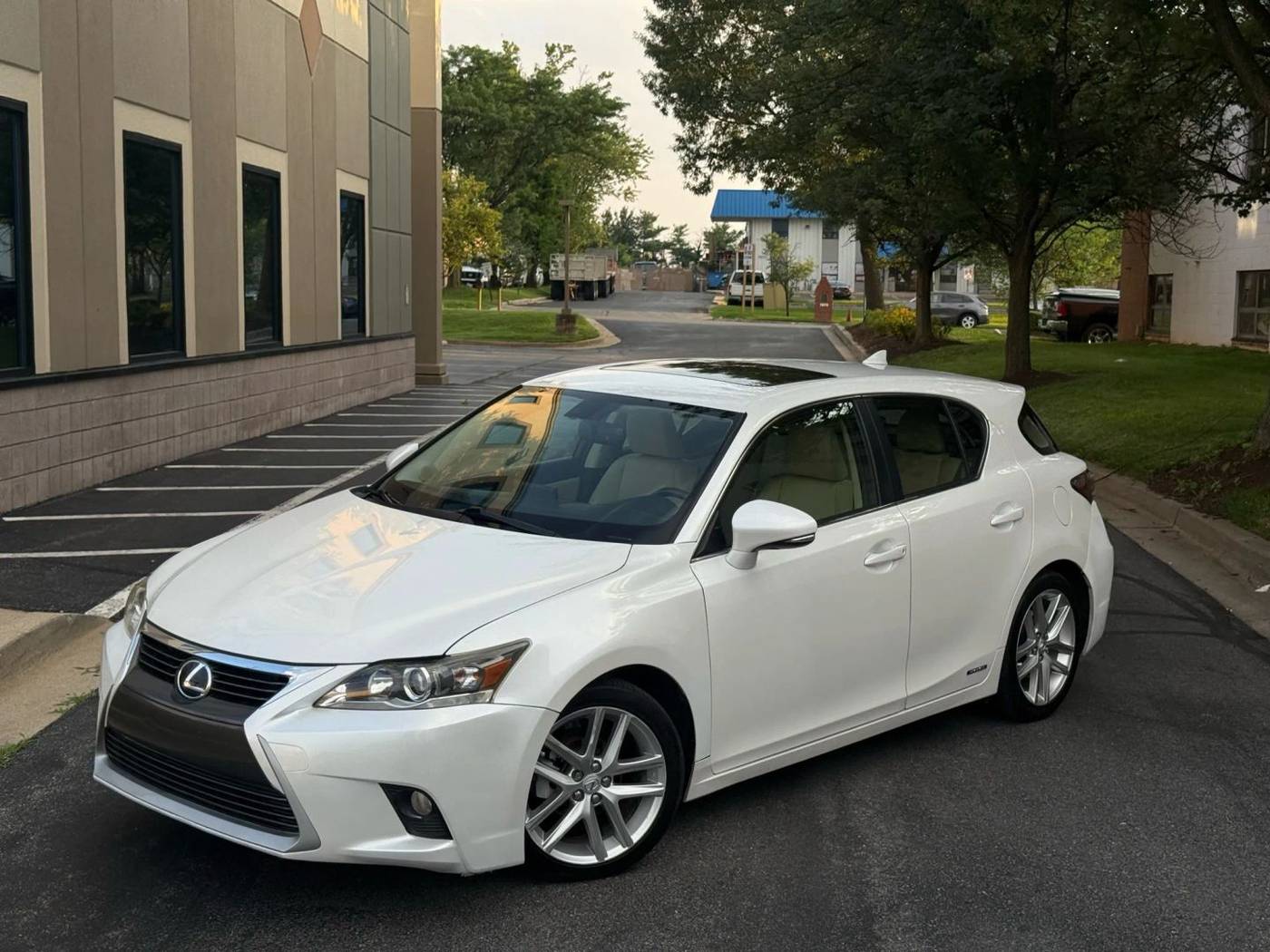 2015 Lexus CT CT 200h — Hatchback — 104,802 mi — Gaithersburg, MD
