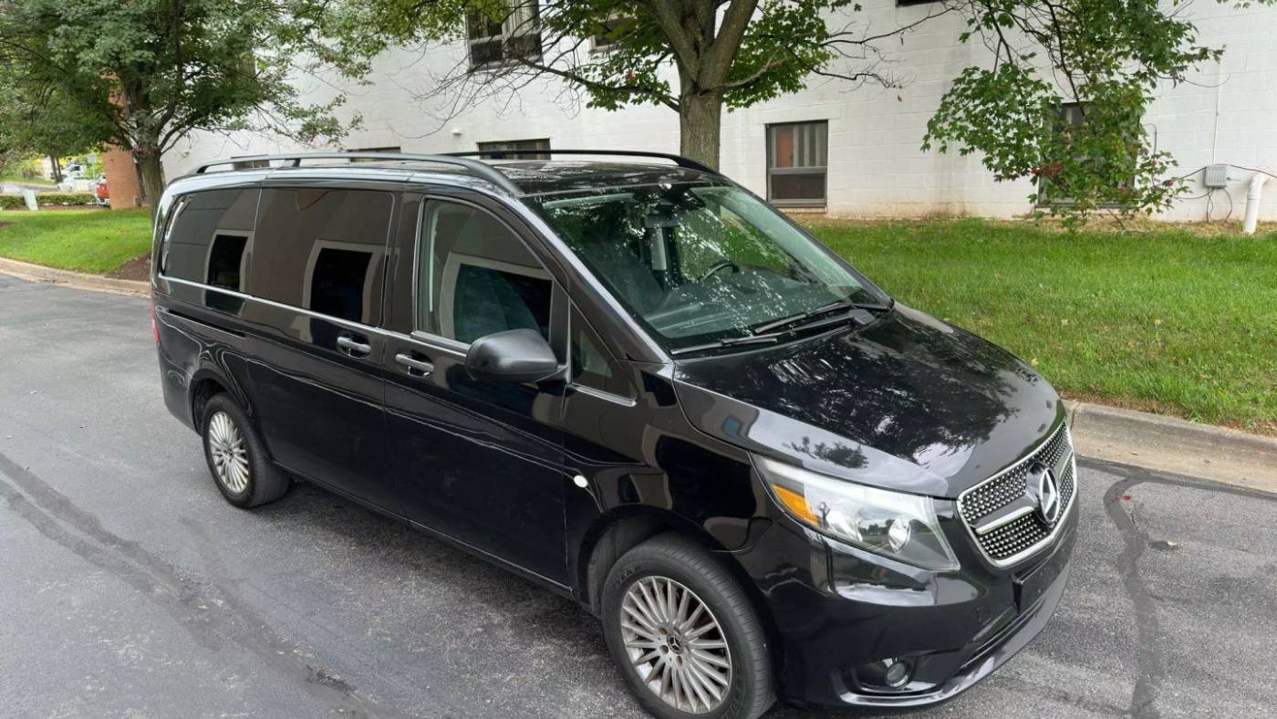 2019 Mercedes-Benz Metris Passenger Van Standard — Passenger Van — 129,752 mi — Gaithersburg, MD