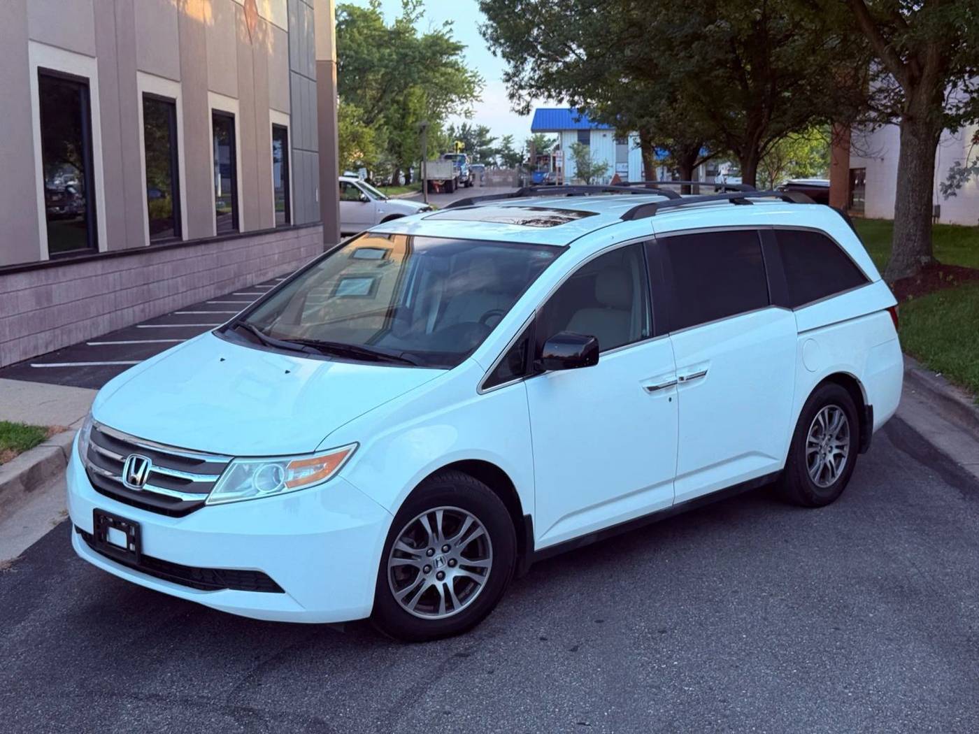 2013 Honda Odyssey EX-L — Minivan — 122,114 mi — Gaithersburg, MD