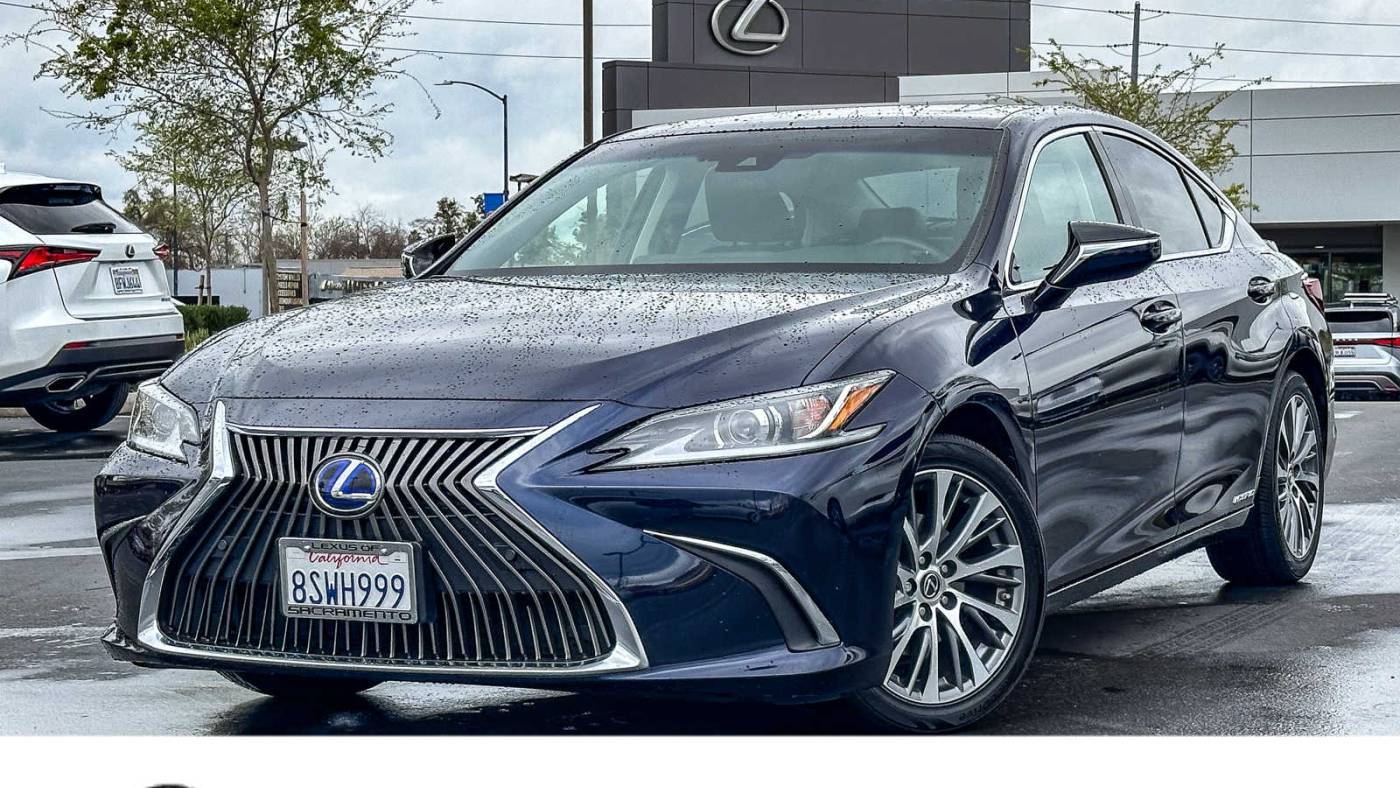 2020 Lexus ES 300h Base